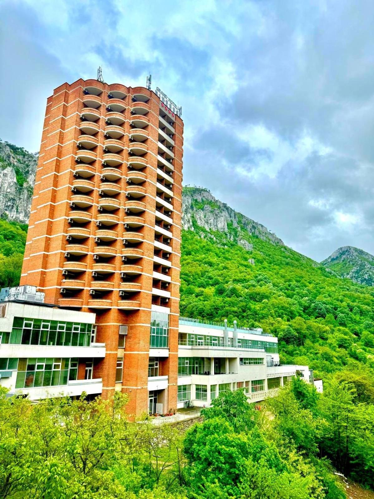 Grand Hotel Minerva Resort & Spa Бэиле-Еркулане Экстерьер фото